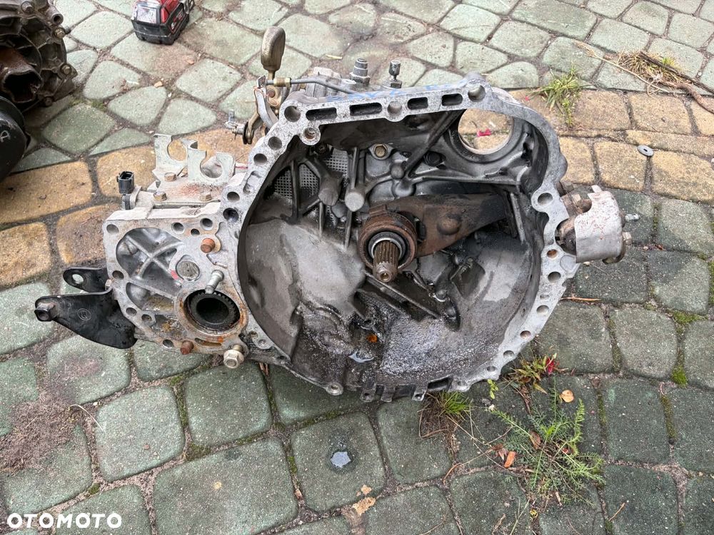 skrzynia biegów Toyota RAV4 4X4 Benzyna - 2