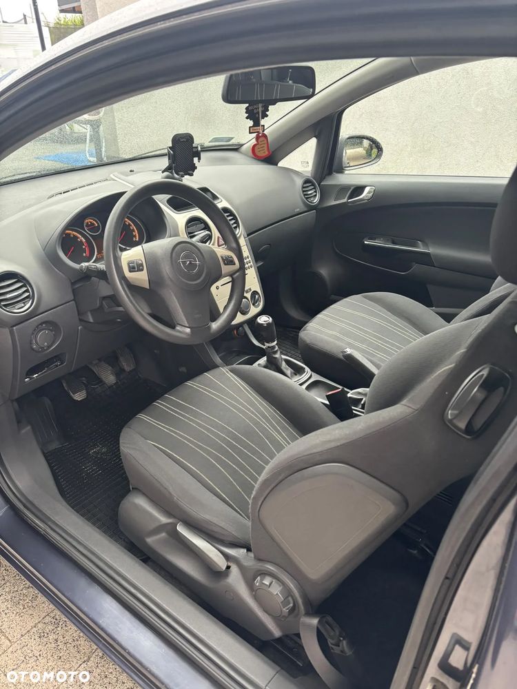 Opel Corsa - 7