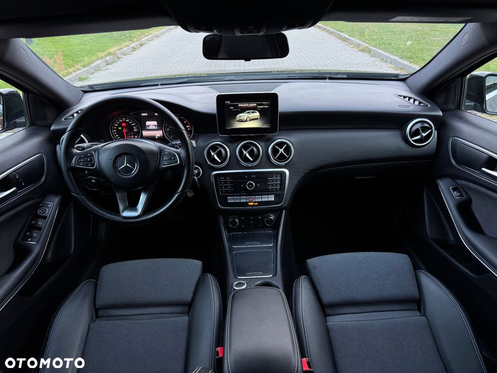 Mercedes-Benz Klasa A 160 d 7G-DCT - 11