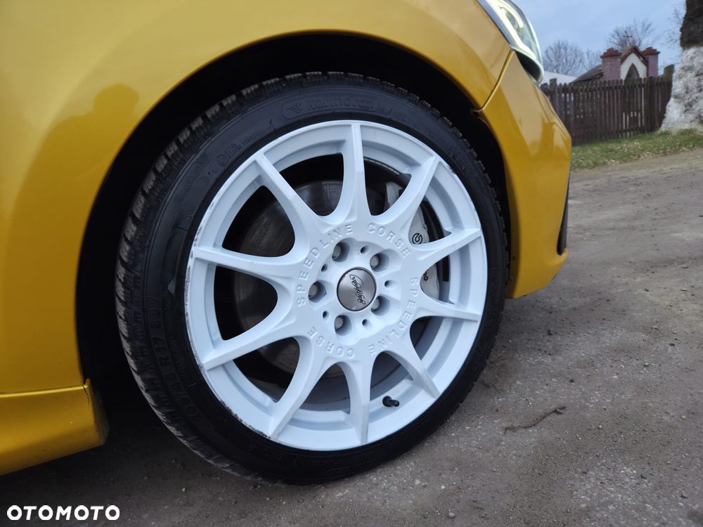 Renault Clio TCe 220 EDC R.S Trophy - 11