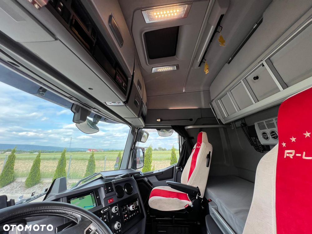 Renault T520/ HIGH CAB/ MODEL 2021/ ZABUDOWY/ KLIMA POSTOJOWA/ TOP STAN - 36