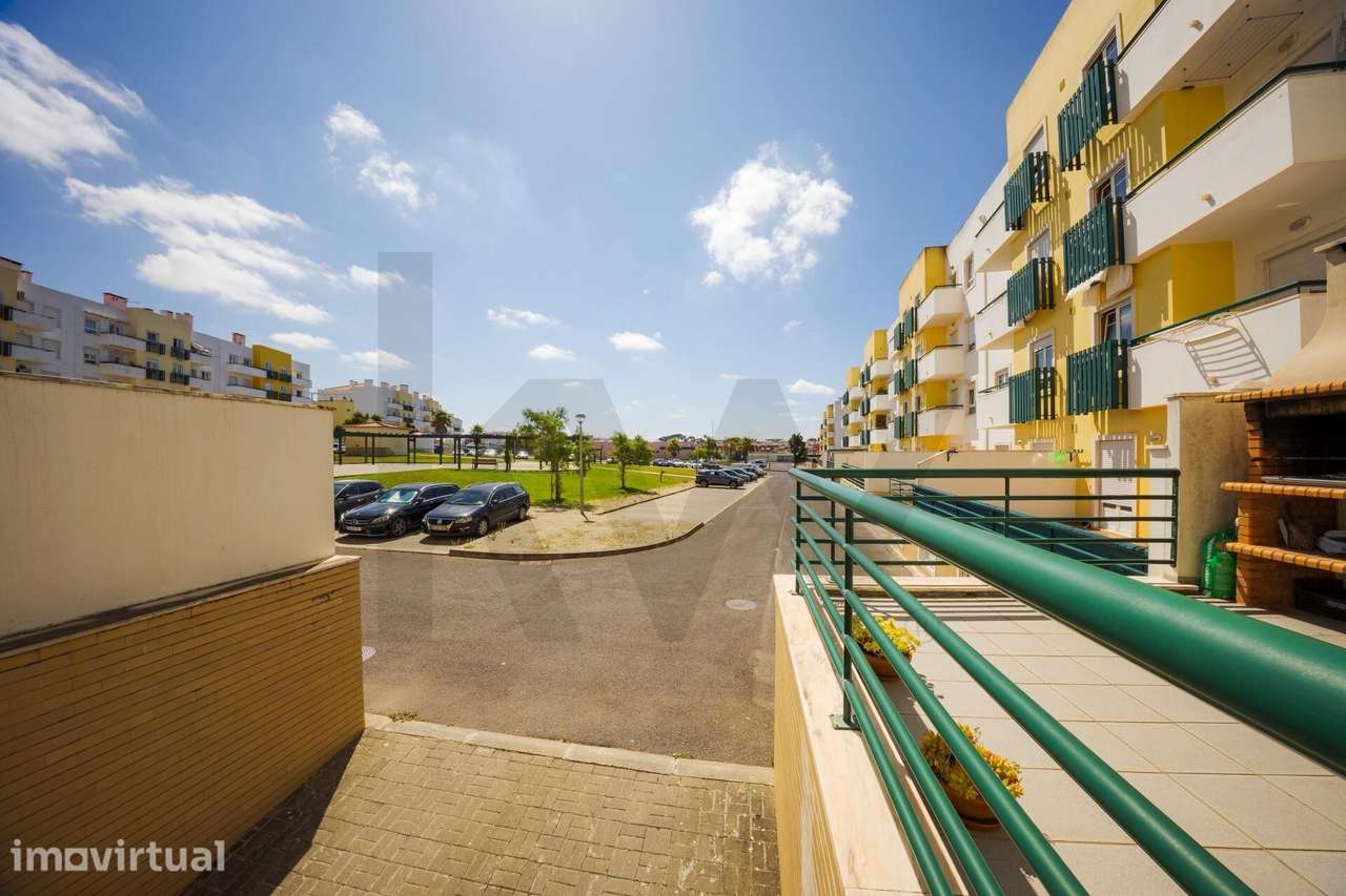 Apartamento T3 Duplex com terraço, parqueamento e arrecadação - Quinta - Grande imagem: 4/43