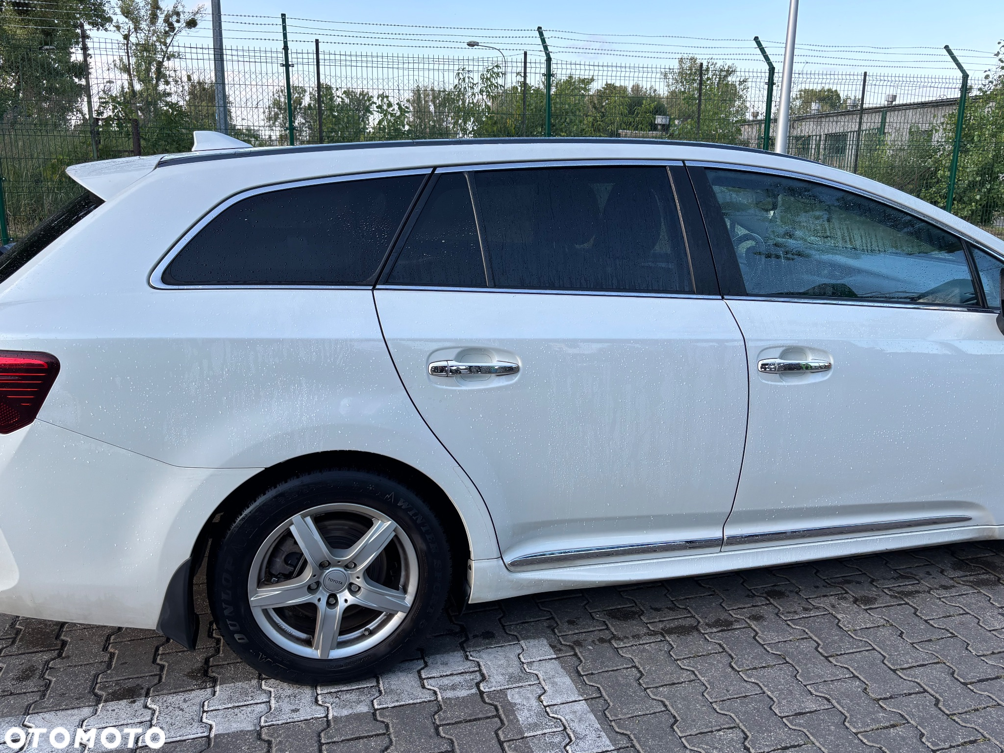 Toyota Avensis 1.8 Prestige MS - 19