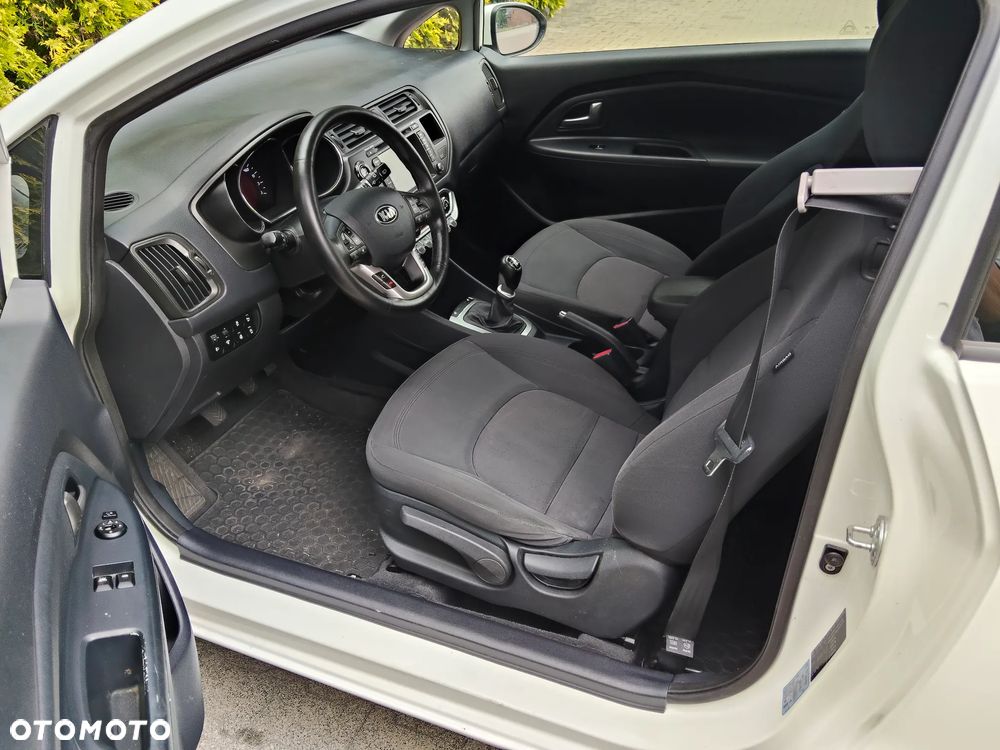 Kia Rio 1.4 Platinum Edition - 5