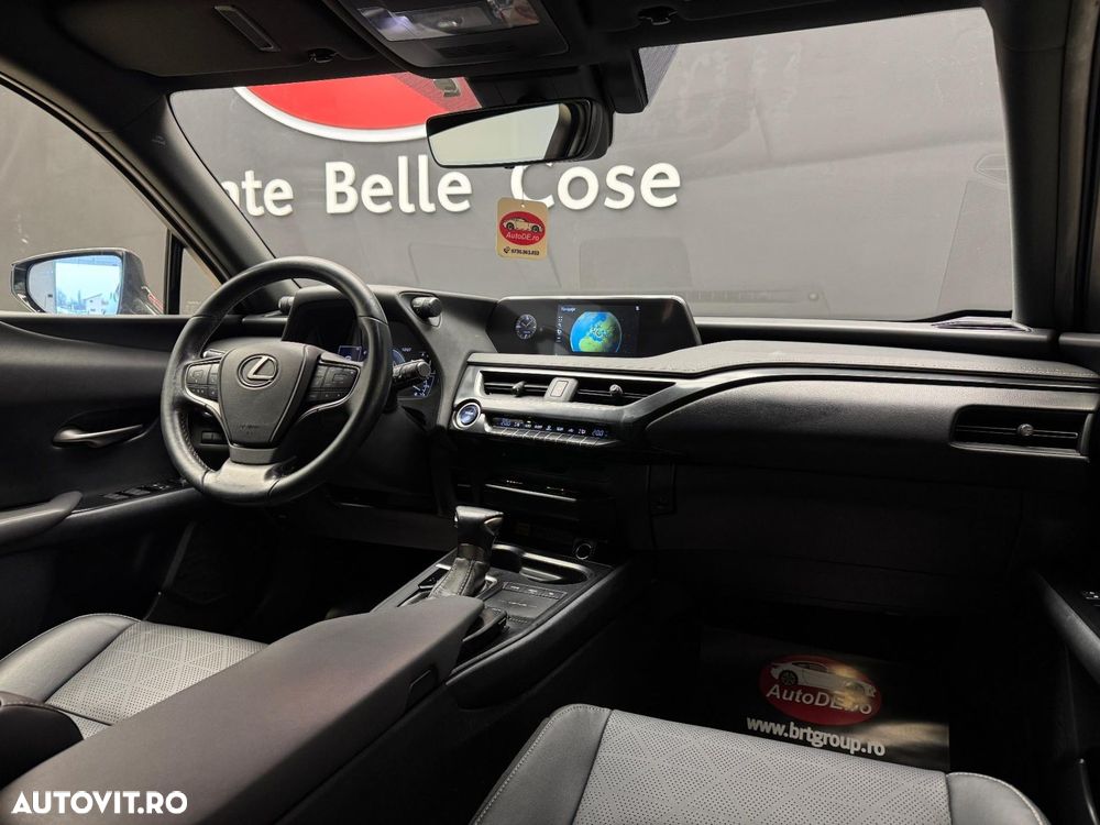 Lexus UX - 6