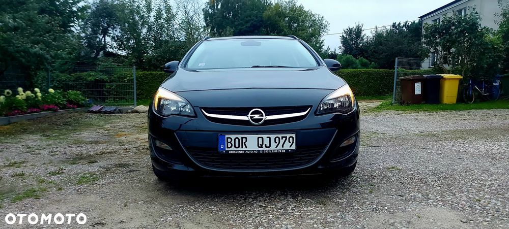 Opel Astra 1.4 Turbo Edition Sport - 4