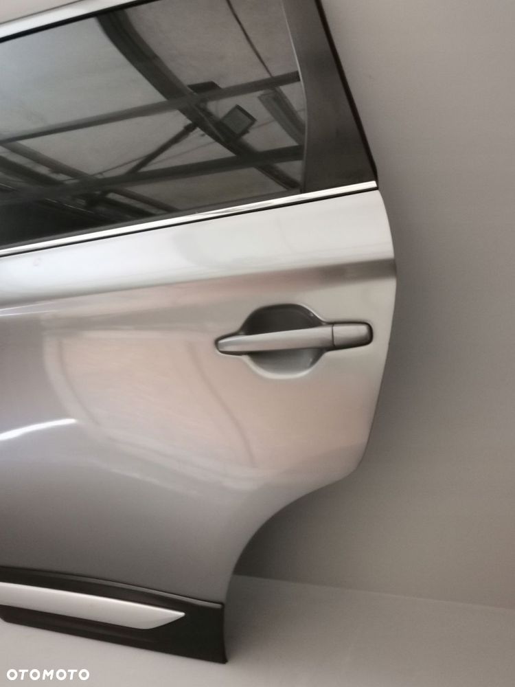 OUTLANDER III LIFT DRZWI LEWE TYL TYLNE KOMPLETNE - 2