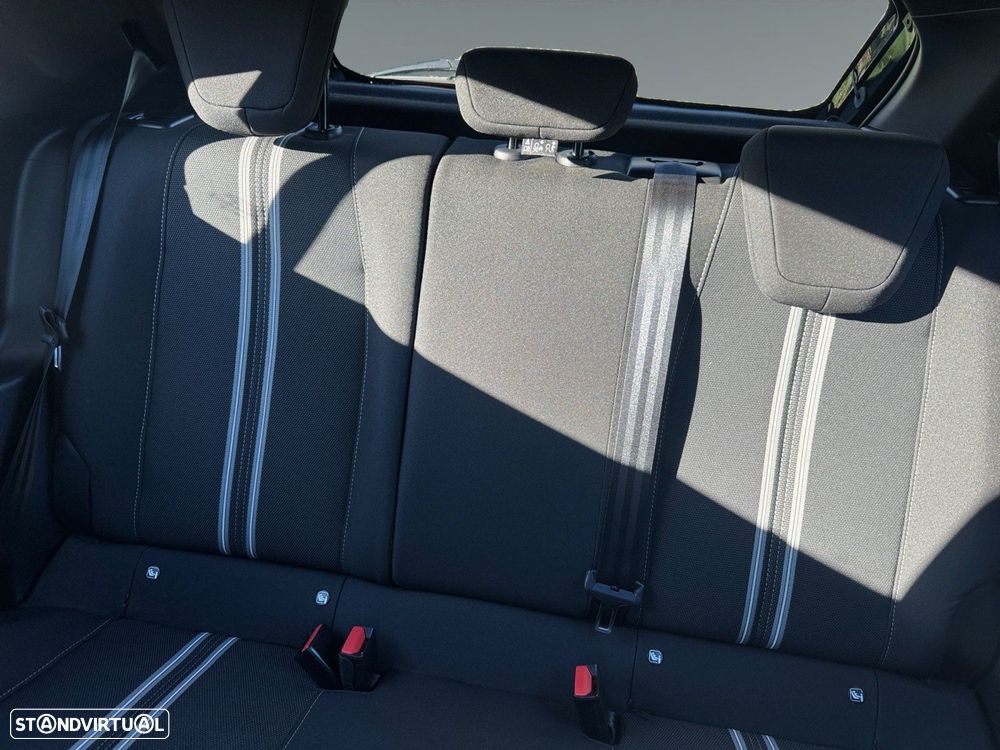 Opel Corsa 1.2 T Hybrid GS eDCT - 11