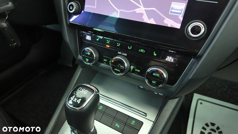 Skoda Octavia 2.0 TDI 4x4 Ambition DSG - 32