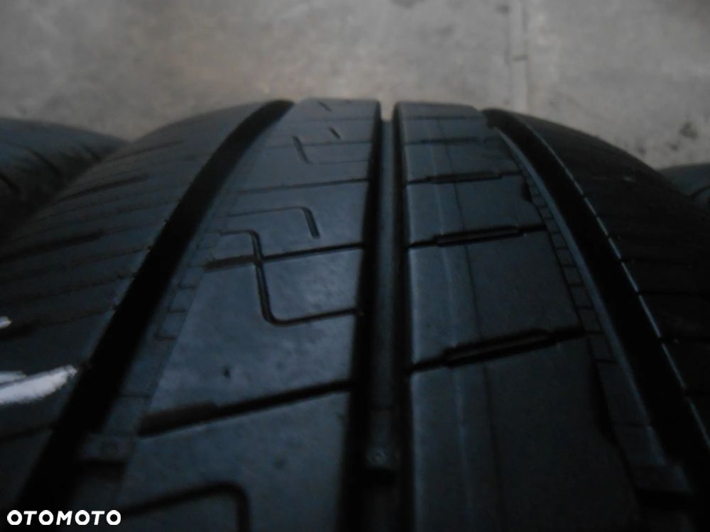 OPONY 175/65r17 GOODYEAR EFFICIENT GRIP PERFORMANCE 2 DOT 0323 7.7MM - 4
