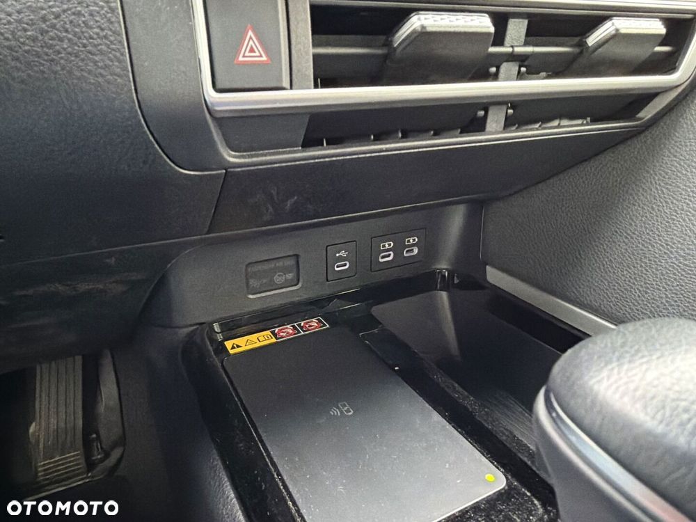 Toyota Camry 2025