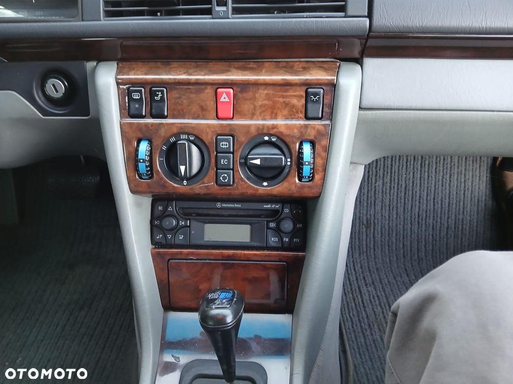 Mercedes-Benz W124 (1984-1993) - 9