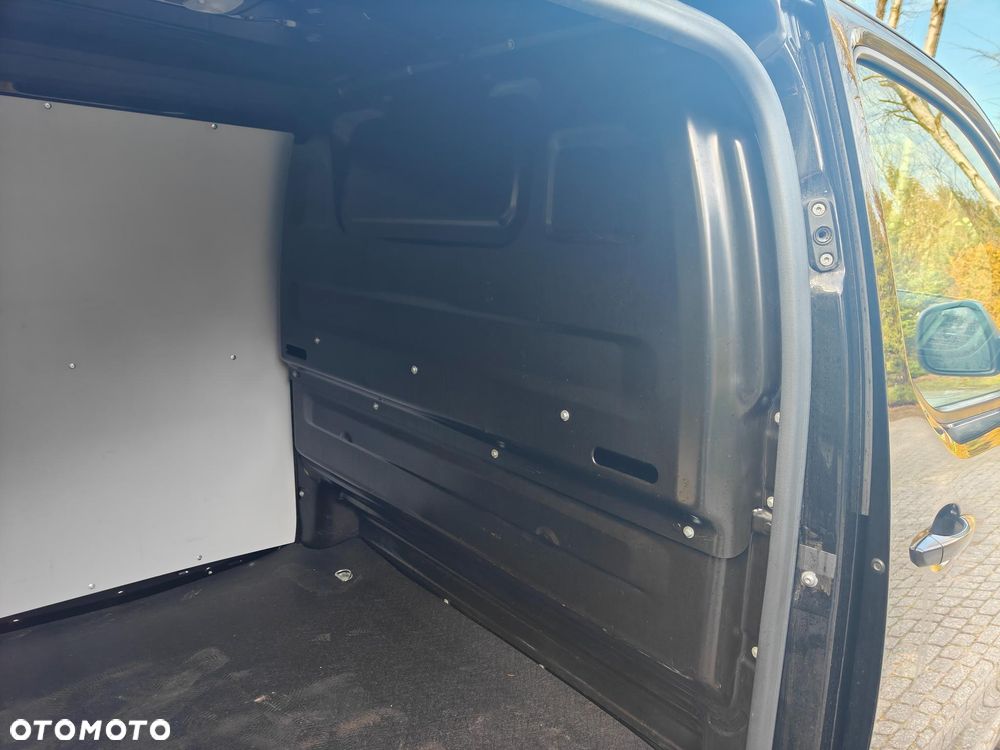 Opel Vivaro - 14