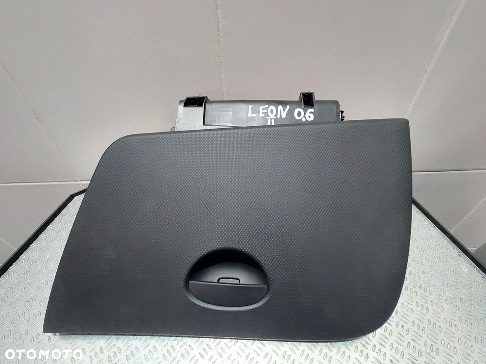 SCHOWEK SEAT LEON II 2 R2006 NR 1P1857103 - 1
