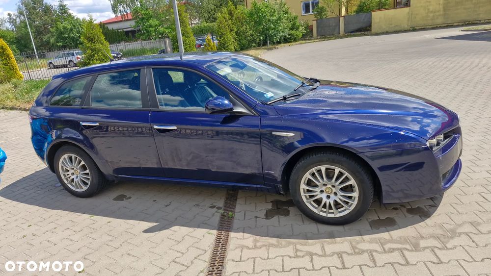 Alfa Romeo 159 2.2JTS Distinctive - 1
