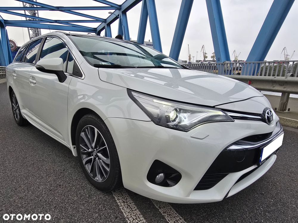 Toyota Avensis - 5