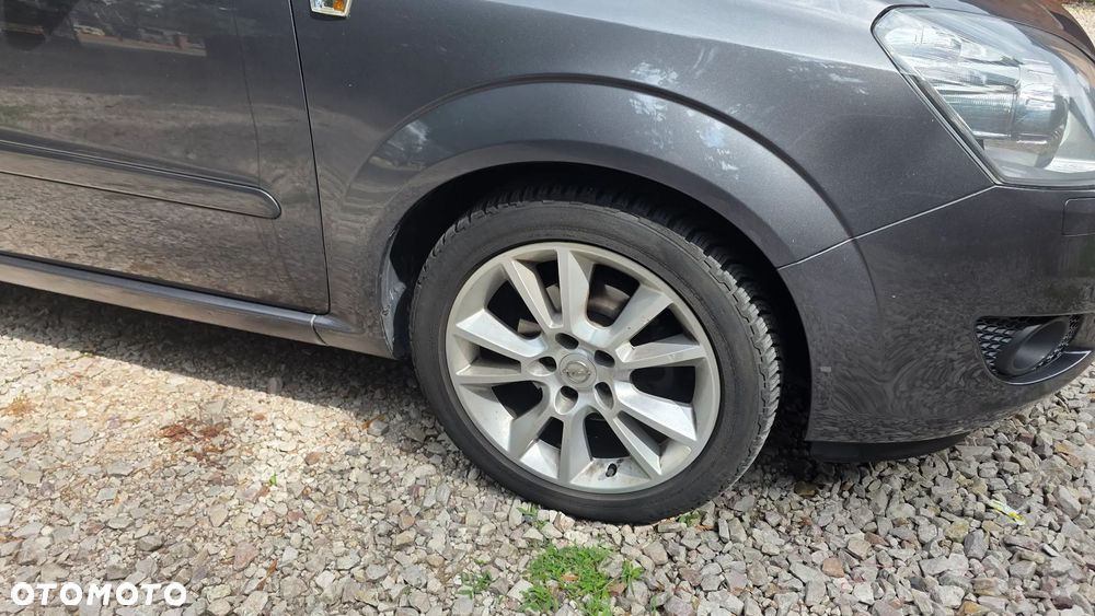 Opel Zafira 1.8 Edition 111 Jahre - 22
