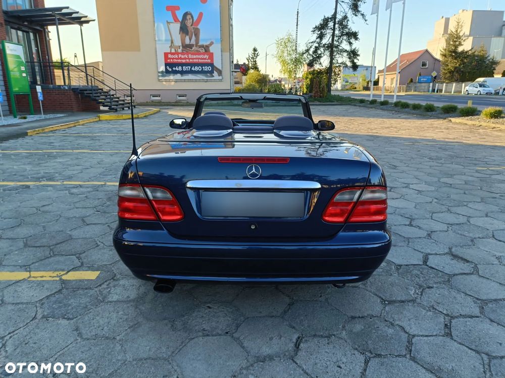 Mercedes-Benz CLK 200 - 4