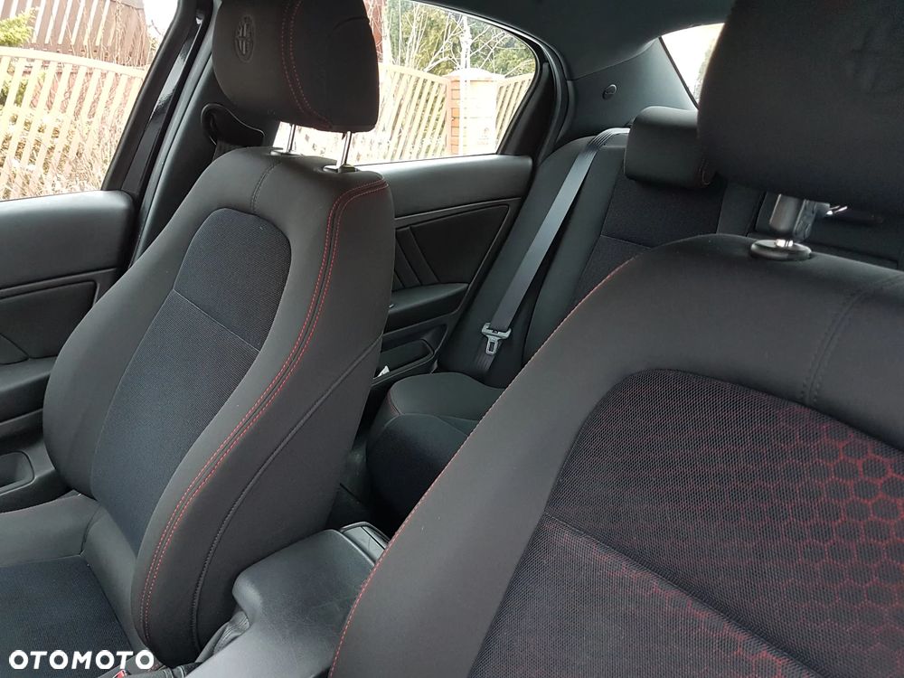Alfa Romeo 159 2.0JTDM Sport Plus - 4