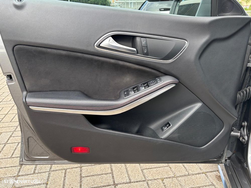 Mercedes-Benz CLA 220 CDI AMG Line Aut. - 16