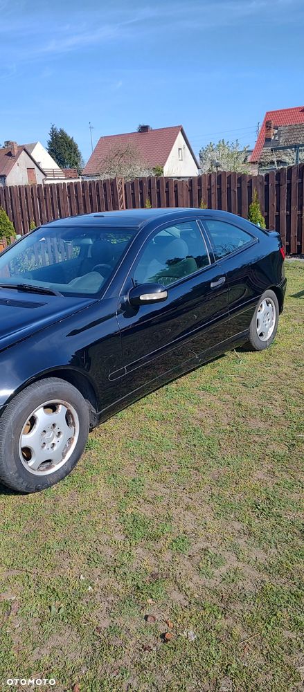 Mercedes-Benz Klasa C 180 Kompressor Sportcoupe - 2
