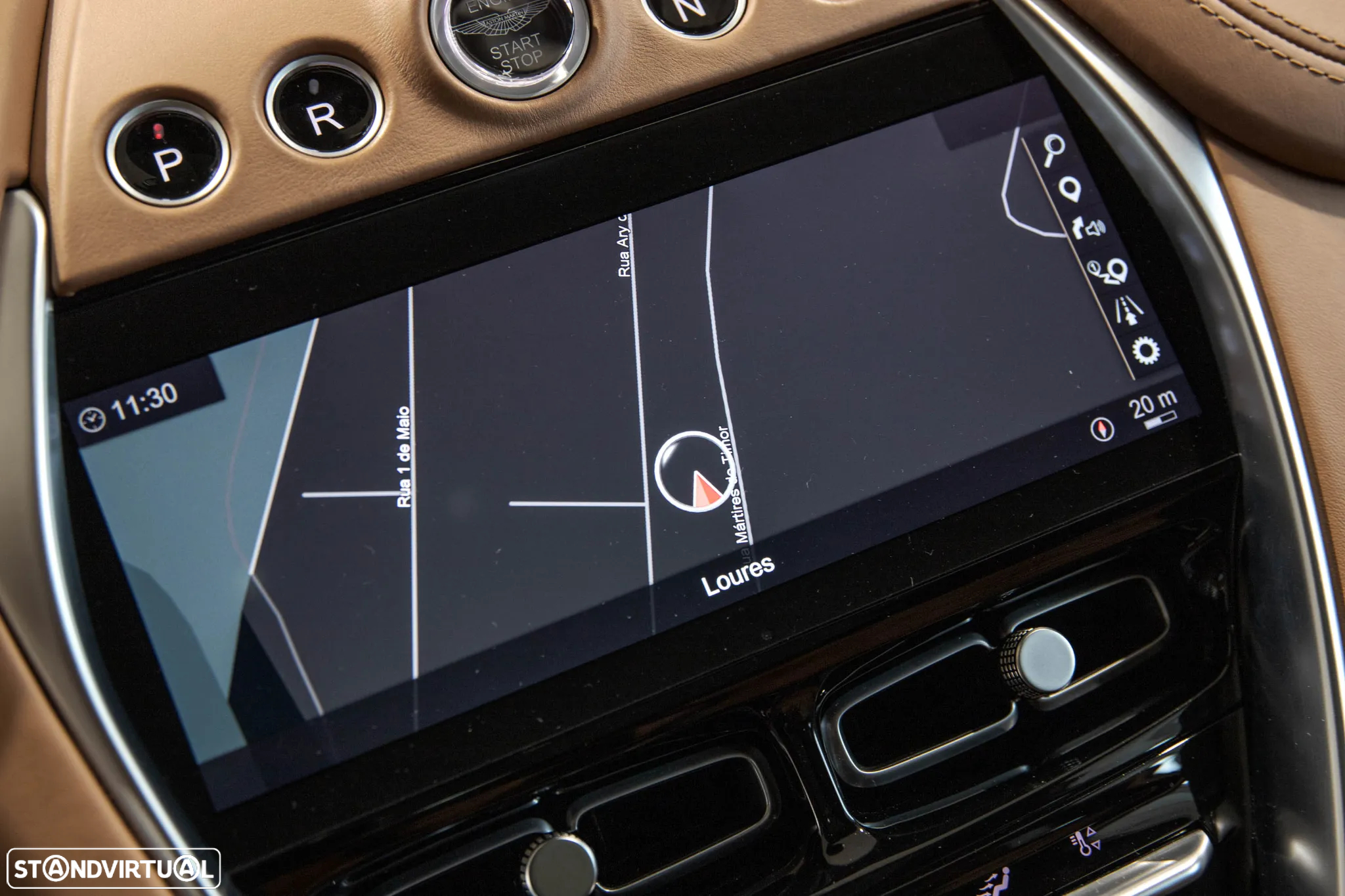 Aston Martin DBX Standard - 31