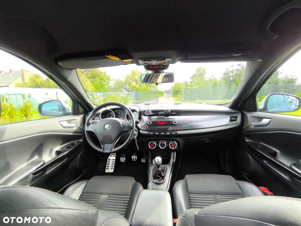 Alfa Romeo Giulietta 2.0 JTDM Distinctive - 9