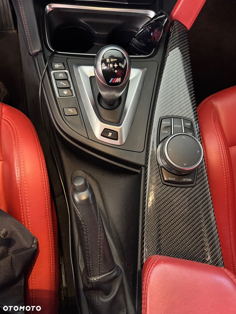 BMW M3 CS DKG - 16