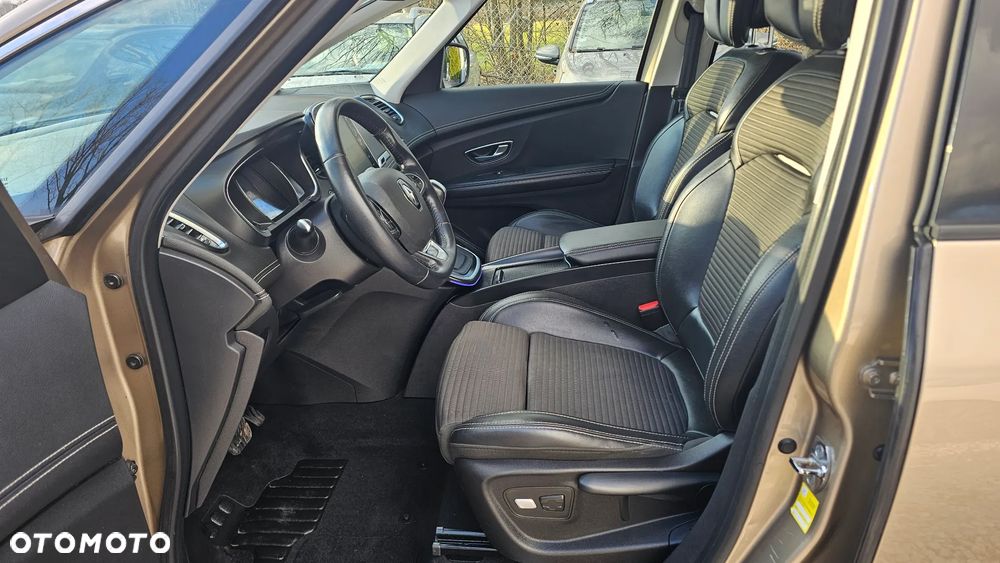 Renault Scenic TCe 140 GPF EDC BOSE EDITION - 14