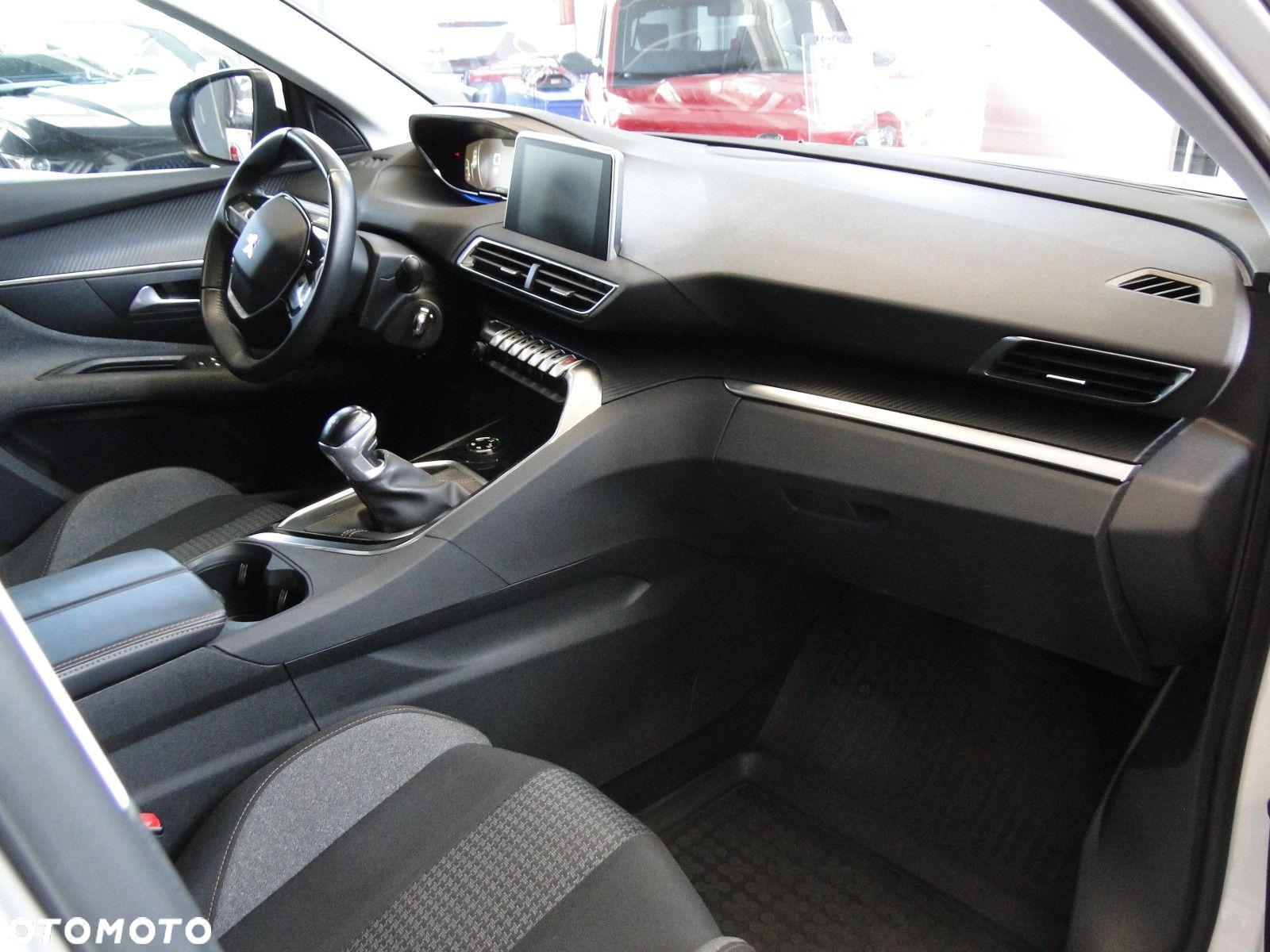 Peugeot 3008 - 16