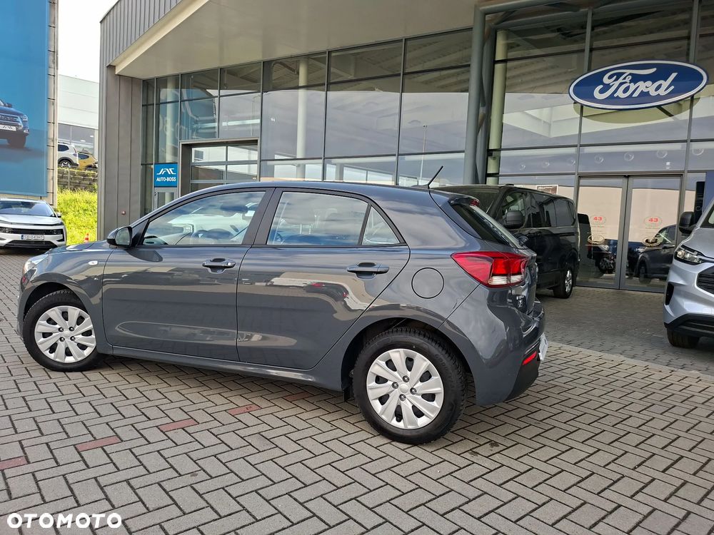 Kia Rio 1.2 M - 11