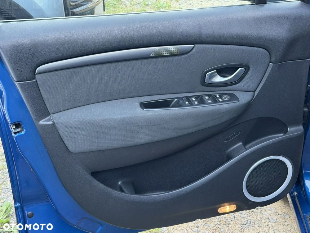 Renault Scenic - 12