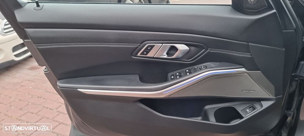 BMW 318 d Touring Line Sport Auto - 45