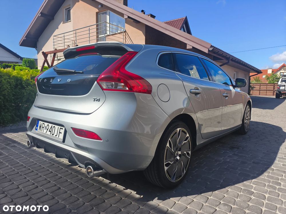 Volvo V40 T4 Powershift R Design - 6
