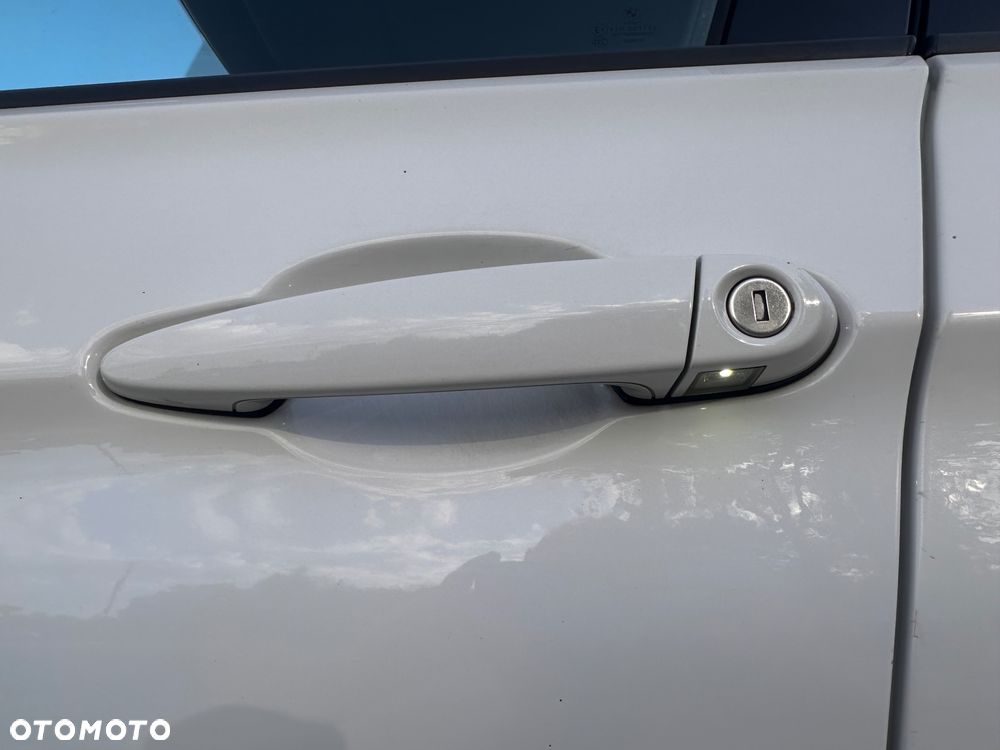 BMW Seria 3 320d xDrive Sport Line - 14