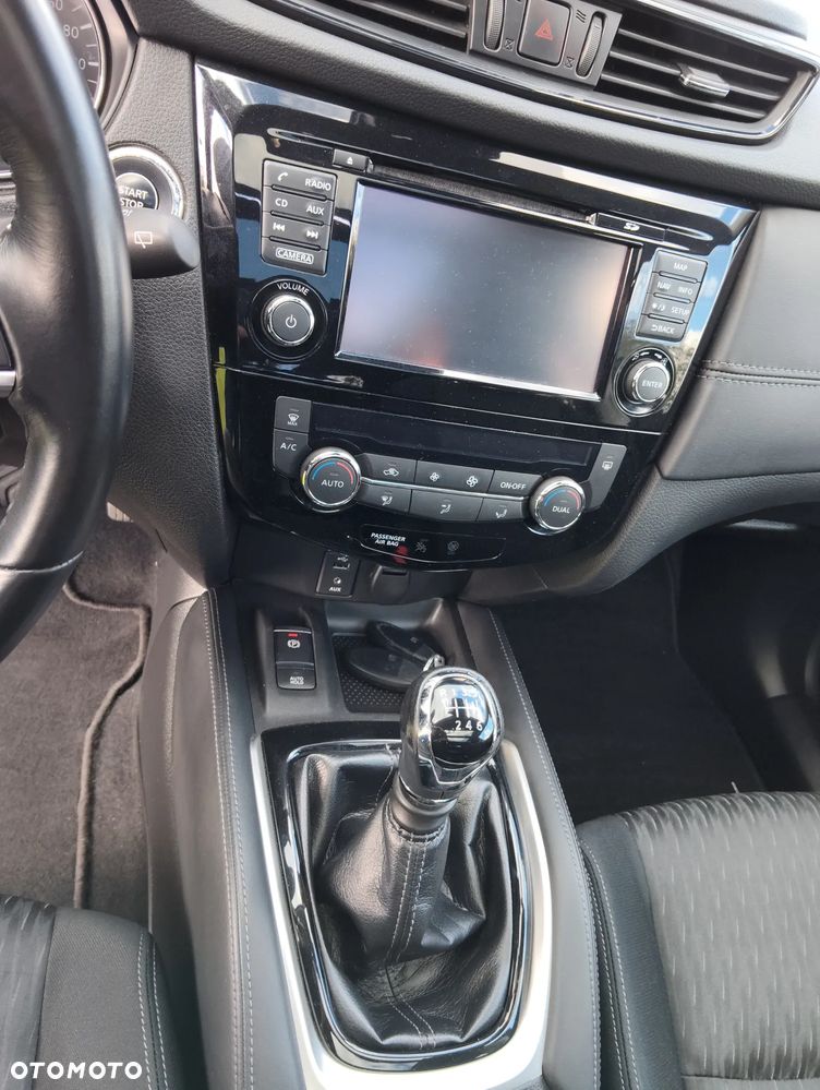 Nissan X-Trail 1.6 DIG-T N-Connecta 2WD 7os - 16