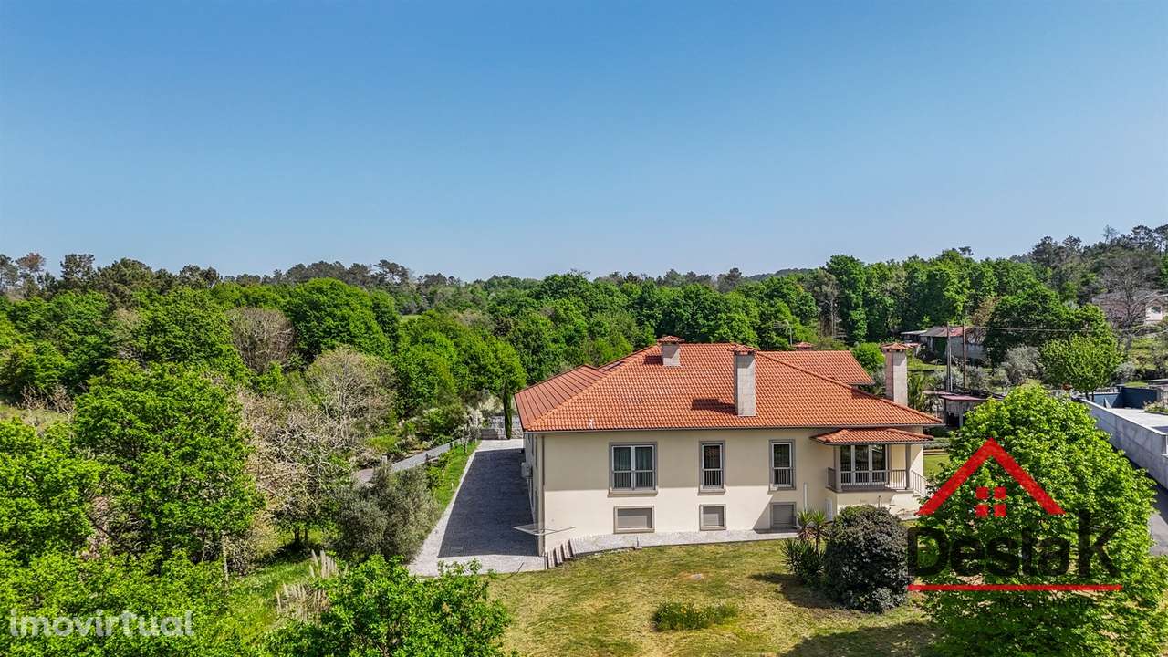 Fantástica Moradia isolada V4 em Lordosa, Viseu - Grande imagem: 4/56