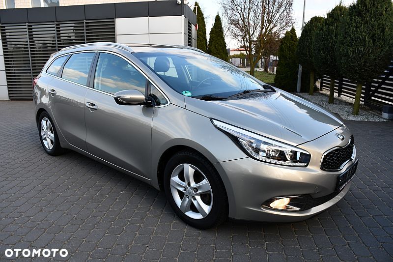Kia Ceed 1.6 GDI Platinum Edition - 28
