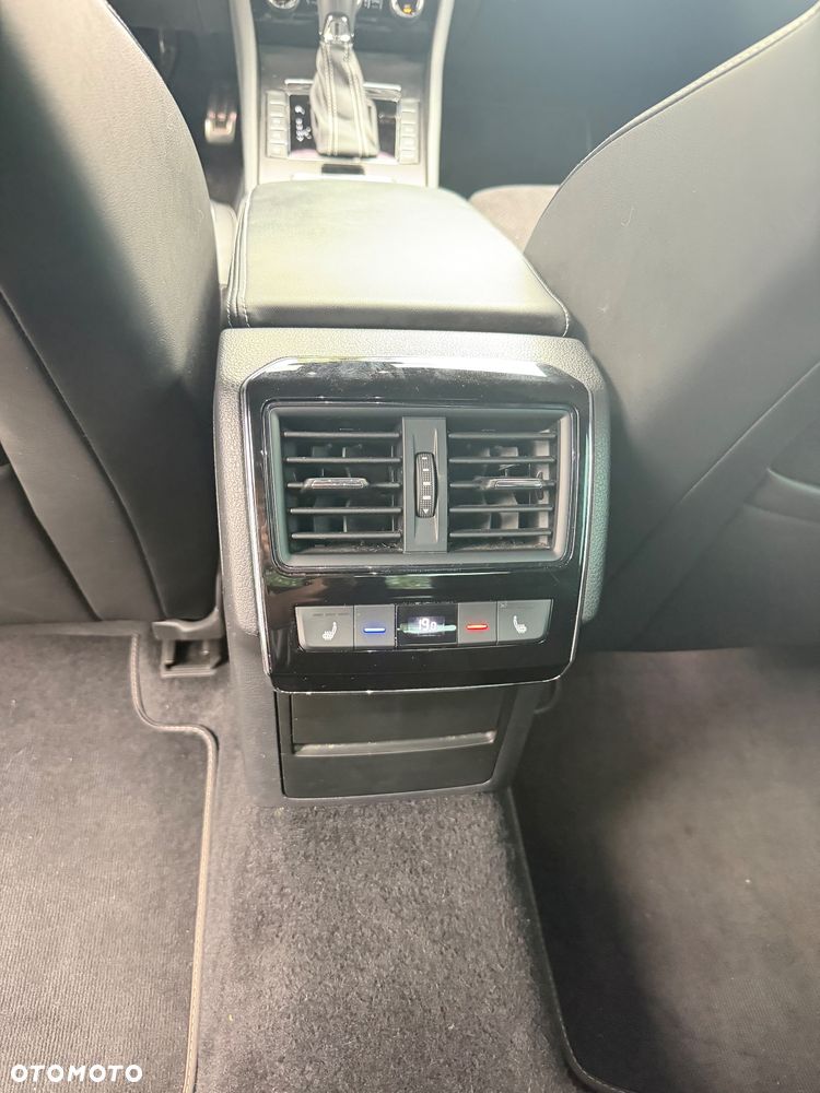 Skoda Superb 2.0 TSI Sportline DSG - 12