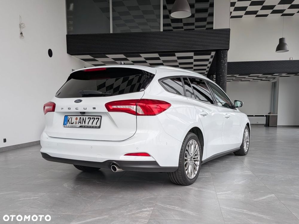 Ford Focus - 11
