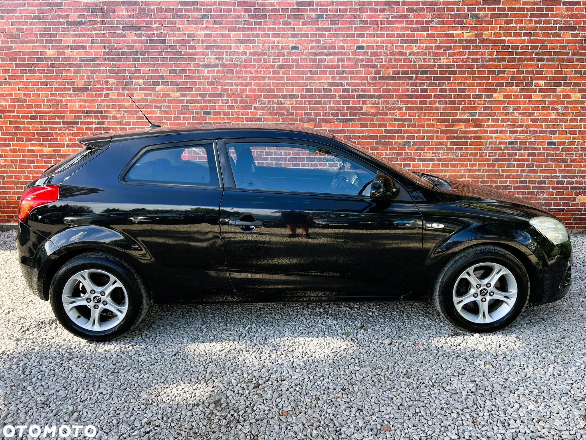 Kia Ceed - 35
