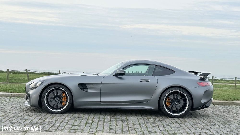 Mercedes-Benz AMG GT R - 9