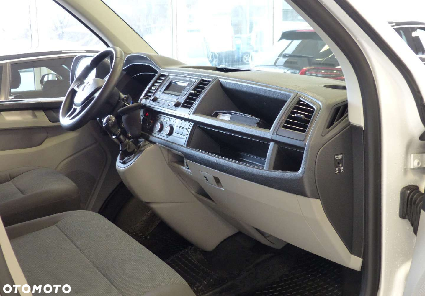 Volkswagen Transporter T6 - 12