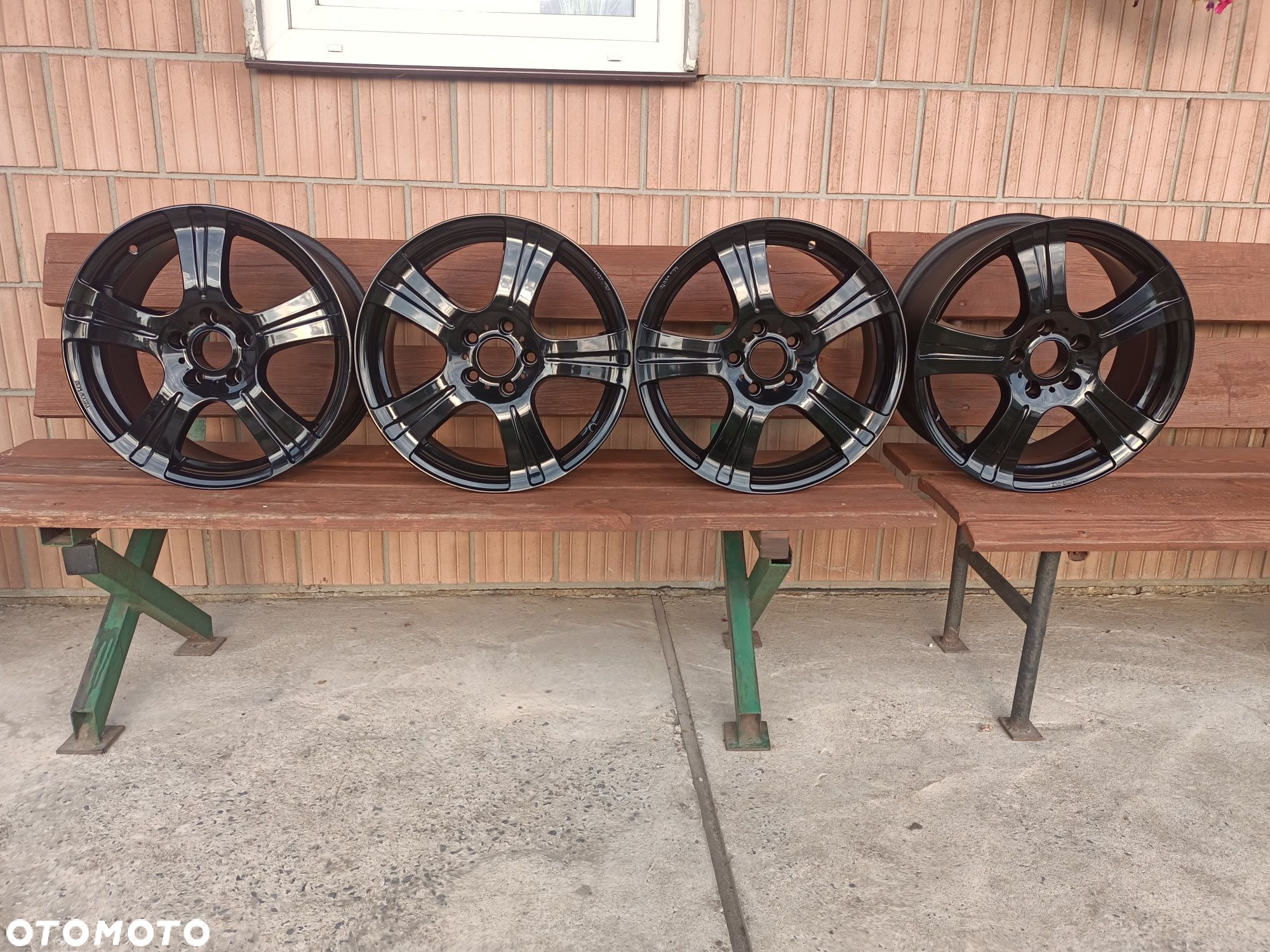 Felgi 5x112 R17 Vw Audi Mercedes - 5
