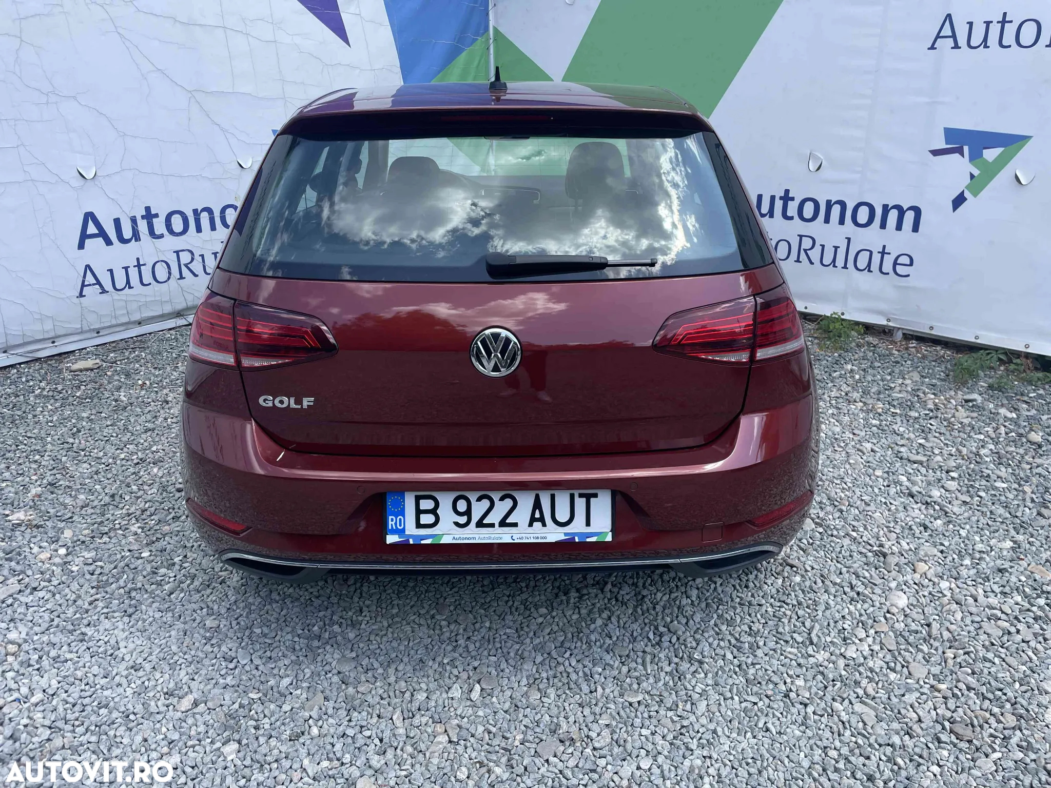 Volkswagen Golf - 6
