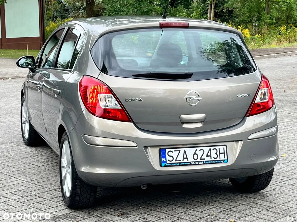 Opel Corsa 1.2 16V Edition / Active - 14