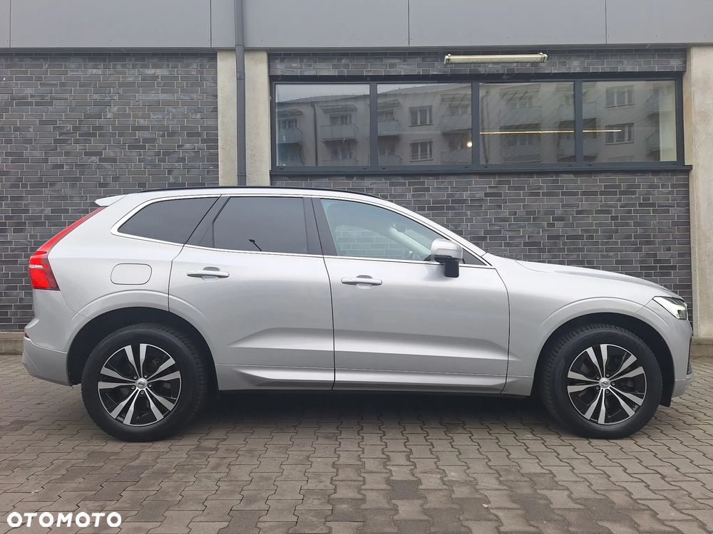 Volvo XC 60 B4 D Momentum Pro - 14