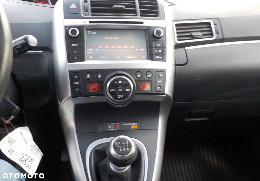 Toyota Verso - 33