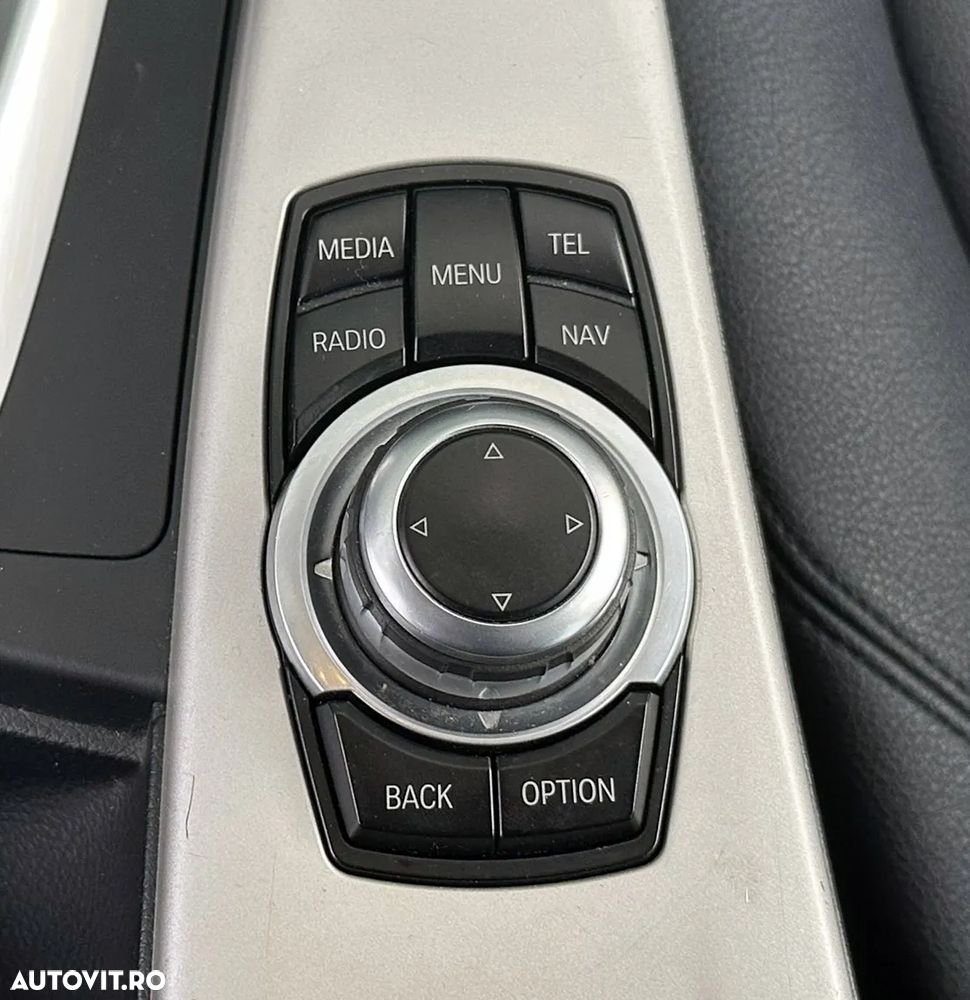 BMW Seria 3 330e iPerformance Advantage - 37