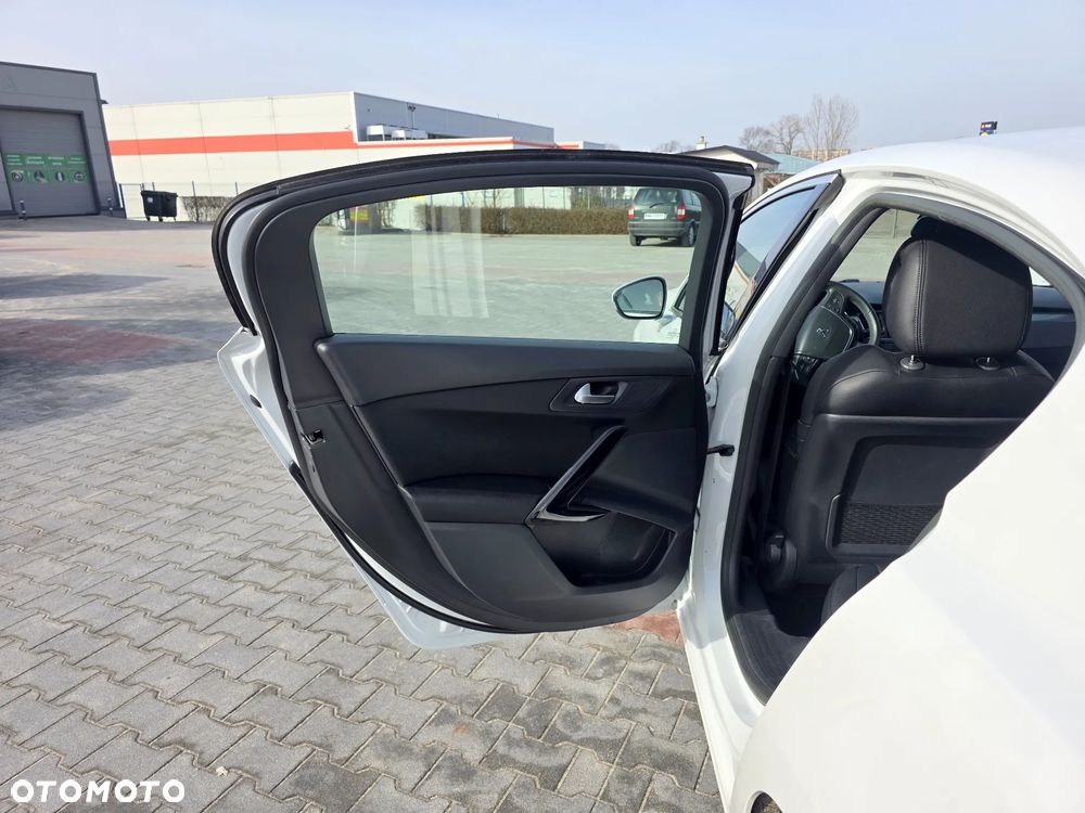 Peugeot 508 RXH 2.0 HDi HYbrid4 - 9